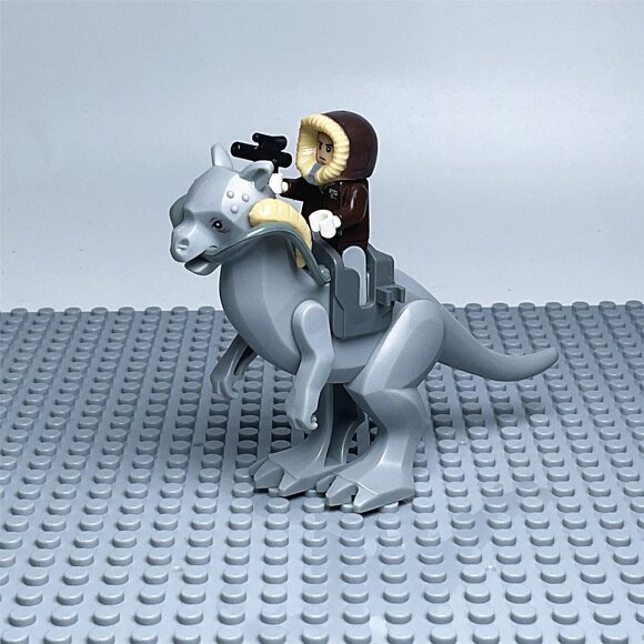Han Solo And Tauntaun Star Wars Custom Minifigures Lot of 2 - Picture 3 of 4